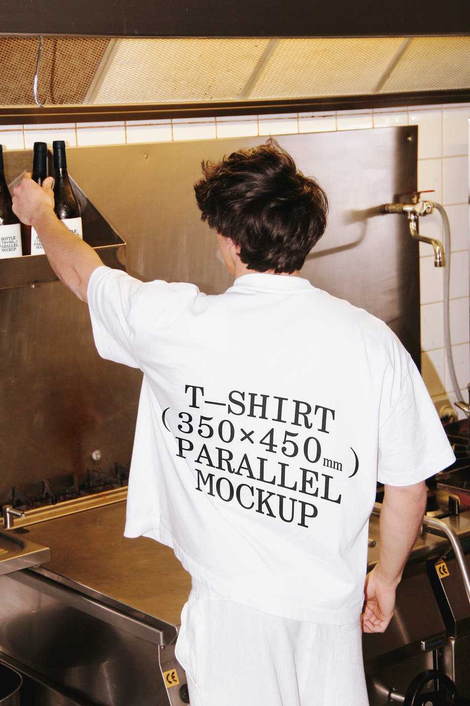 T-shirt & Bottle BI-A-22 - T-shirt & Bottle BI-A-22